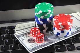 Antarmuka dashboard panda168 menampilkan pilihan permainan slot dan meja dealer langsung